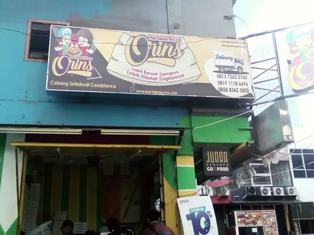 Gambar Makanan Martabak Pizza Orins, Sudirman 35