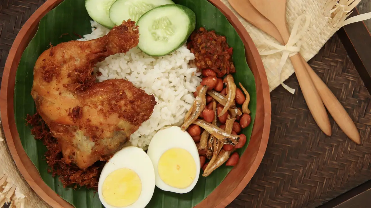 Nasi Lemak Royale (Tanjung Bendahara)