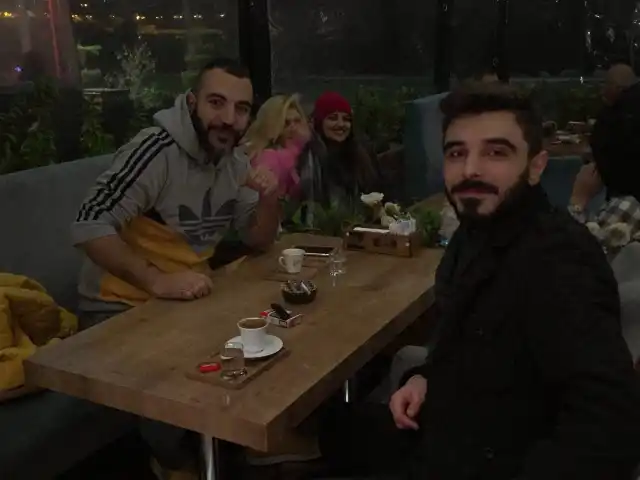 Fine Cafe'nin yemek ve ambiyans fotoğrafları 3