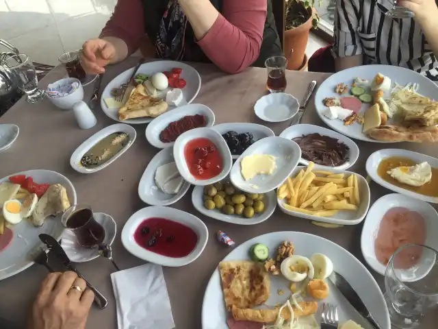 Coşkun Izgara Parkada'nin yemek ve ambiyans fotoğrafları 9