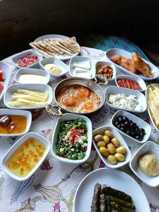 Altınköy Katırcılar Konağı'nin yemek ve ambiyans fotoğrafları 13