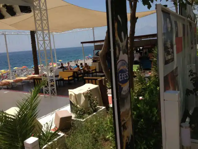 Yakamoz Beach'nin yemek ve ambiyans fotoğrafları 5