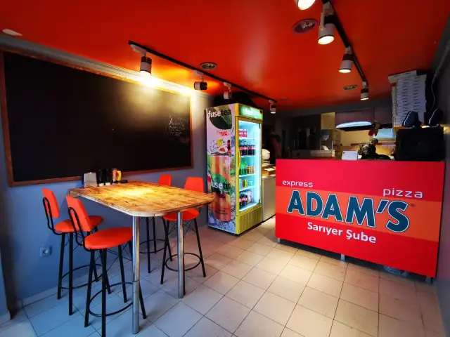 Express Adam's Pizza'nin yemek ve ambiyans fotoğrafları 2