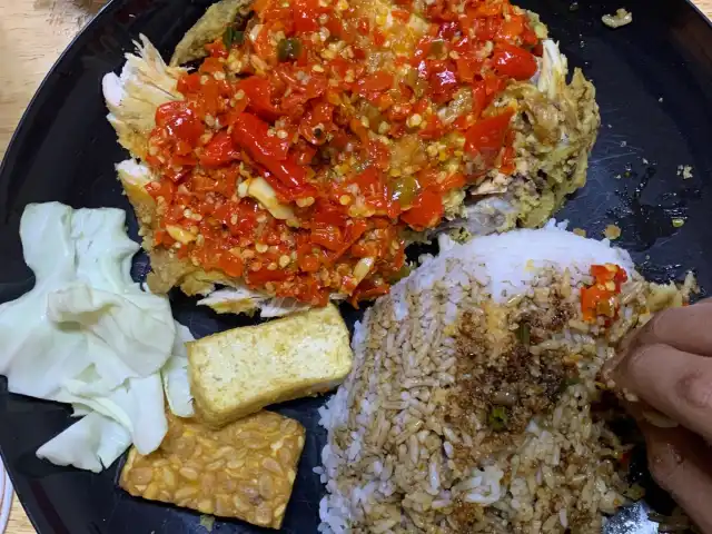 Ayam Geprek Dapur Sari Dewi (Rasa Asli Indonesia) Food Photo 4