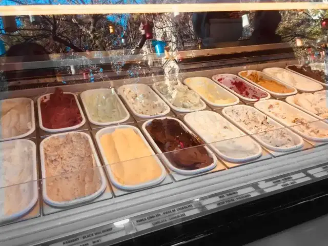 Meşhur Dondurmacı Ali Usta'nin yemek ve ambiyans fotoğrafları 11