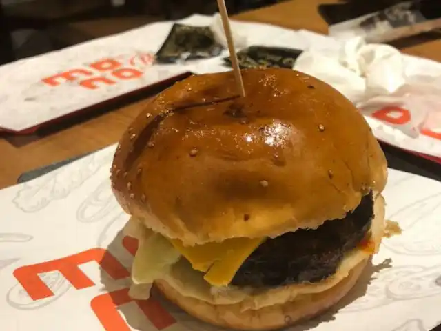 Mono Burger'nin yemek ve ambiyans fotoğrafları 44