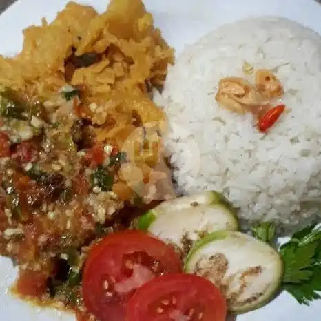 Gambar Makanan Geprek Uwak Mari, Semarang Utara 5