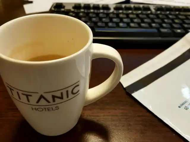 Titanic Coffee'nin yemek ve ambiyans fotoğrafları 8