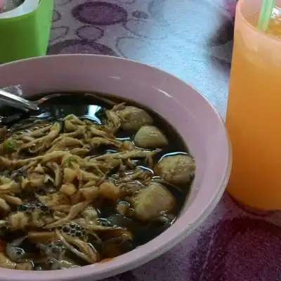 Kedai kak yati(kotiaw sup siam)