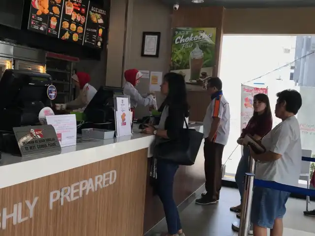 Gambar Makanan KFC RTA Milono 3