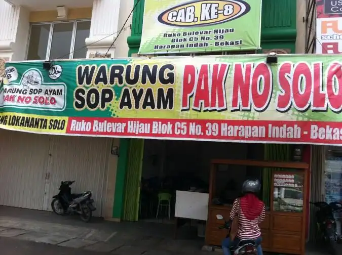 Warung Sop Ayam Pak No Solo