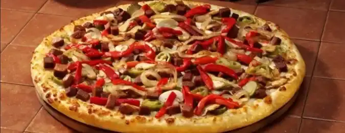 Domino`s Pizza'nin yemek ve ambiyans fotoğrafları 1
