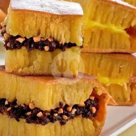 Gambar Makanan Martabak Queen, Mampang 11