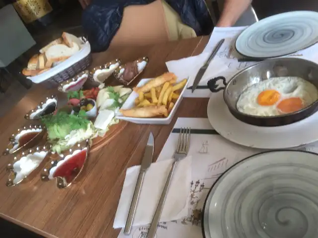 Motta Cafe & Restaurant'nin yemek ve ambiyans fotoğrafları 7