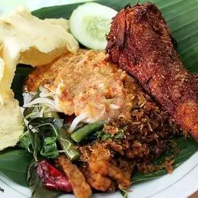 Gambar Makanan Ayam Geprek Mbak Win, Ponorogo Kota 4