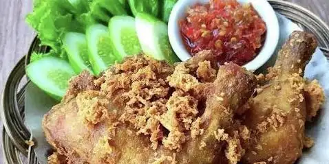 Ayam Kremes Bu Mona, Kerobokan