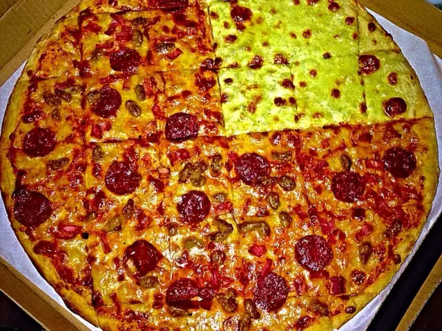 Brooklyn's New York Pizza Food Photo 5