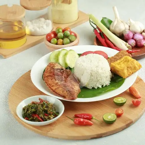 Gambar Makanan Pecel Lele Sambel Rampai, Gambir 13