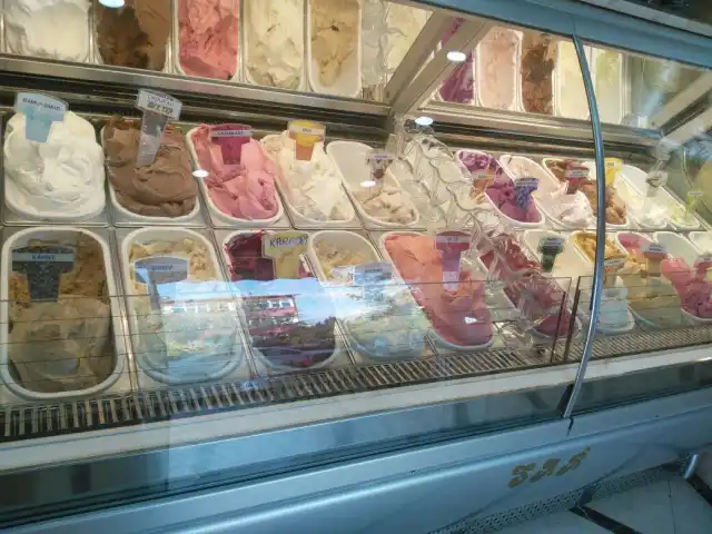 Şar Dondurma'nin yemek ve ambiyans fotoğrafları 1
