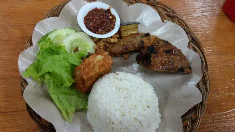 Gambar Makanan Ayam KQ5 7