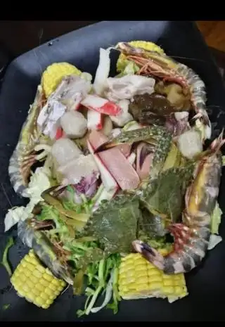 Teik Teik Thai Steamboat