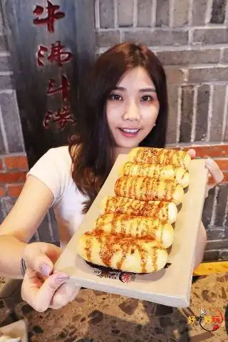 Xiao Long Kan Hotpot 小龙坎老火锅Midvalley Food Photo 1