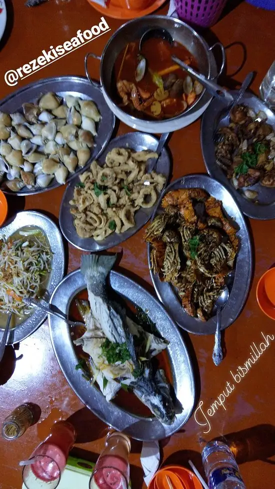 Gambar Makanan Rezeki Seafood Restaurant 15
