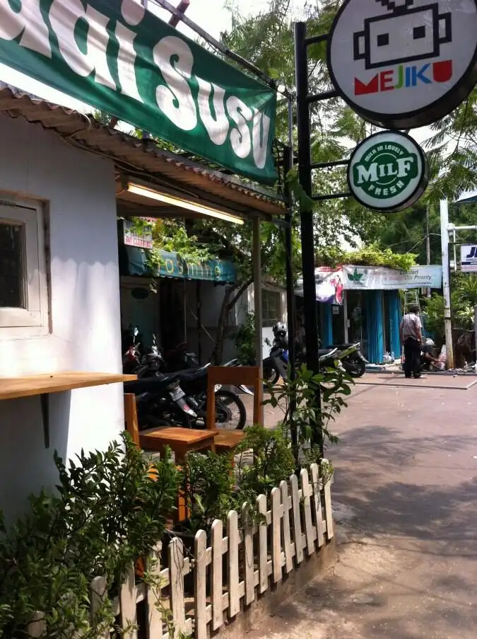 Kedai Susu Mil