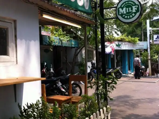 Kedai Susu Mil