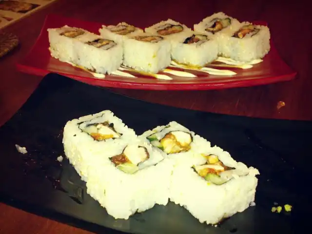 Gambar Makanan Sushi Qombi 5