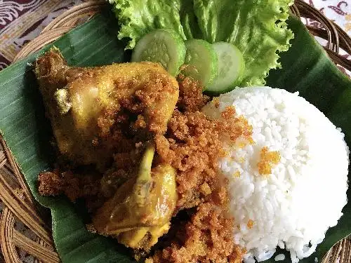 Pecel Lele Lestari Langgeng, JuruMudi