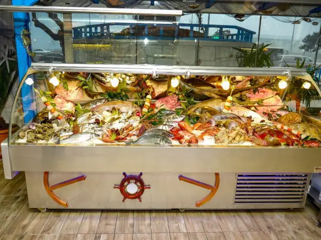 İzmir Balık & Et Restoran'nin yemek ve ambiyans fotoğrafları 10