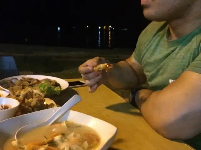 Putera Duyong Medan Ikan Bakar Kuala Dungun Food Photo 10