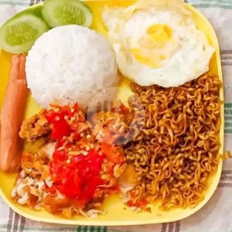 Gambar Makanan Ayam Geprek And Jus Sukesi, Mulyorejo 1