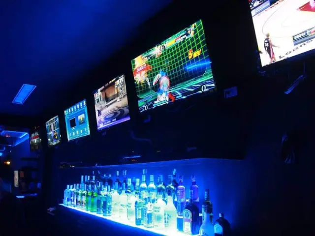 Imperium e-Sports bar and Video Game Lounge Food Photo 4