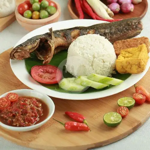 Gambar Makanan Pecel Lele Sambel Rampai, Gambir 7