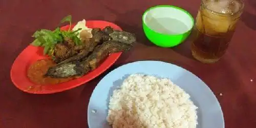 Nasi Uduk Pecel Lele Cak Ji,Dpan Atm Mandiri, Japati