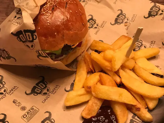 Daily Dana Burger & Steak'nin yemek ve ambiyans fotoğrafları 53