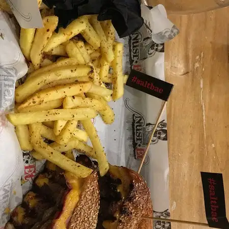 Nusr-Et Burger'nin yemek ve ambiyans fotoğrafları 12