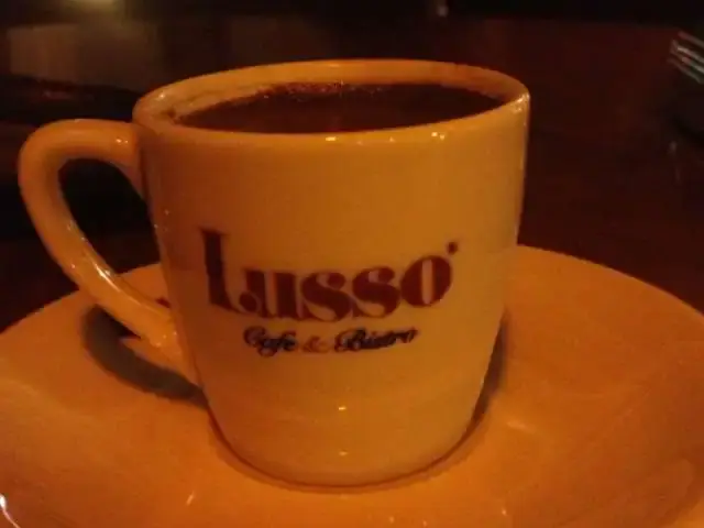 Lusso Cafe & Bistro'nin yemek ve ambiyans fotoğrafları 3
