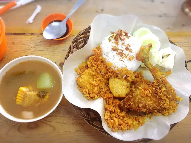 Gambar Makanan Ayam Goreng Borobudur 15