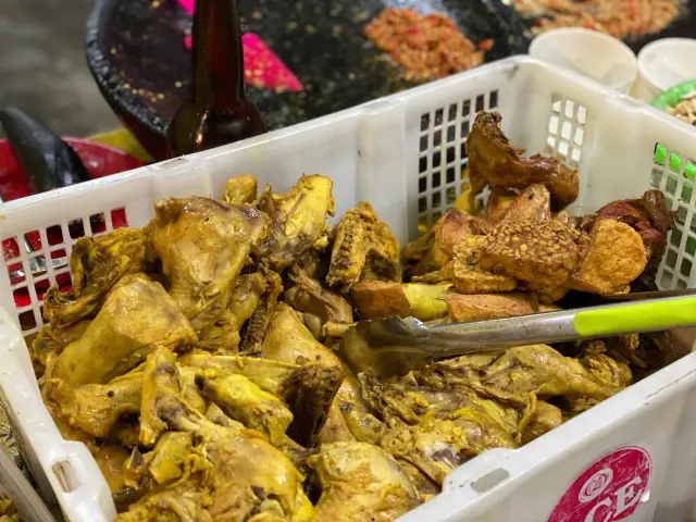 Gambar Makanan Ayam Gepuk Pak Gembus 4