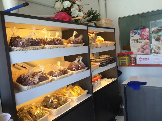 Hung's Bakery Food Photo 4