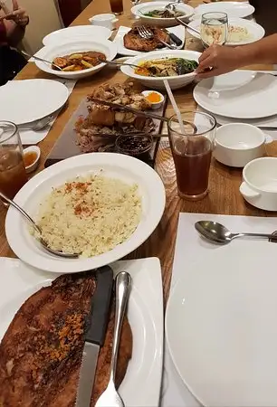 Kuya J Restaurant