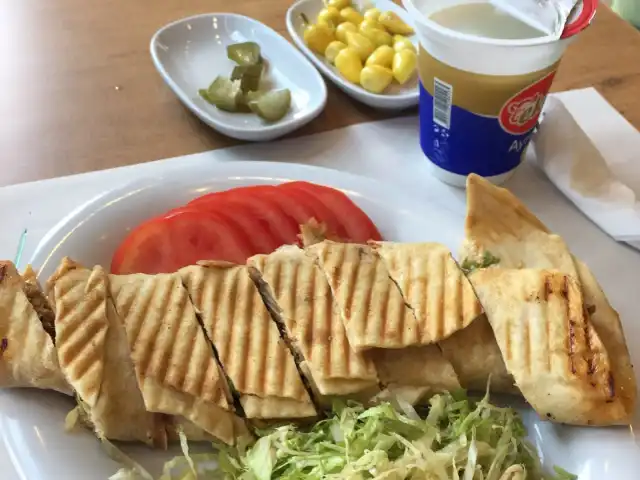 Tarihi Meydan Cafe & Tekel'nin yemek ve ambiyans fotoğrafları 3