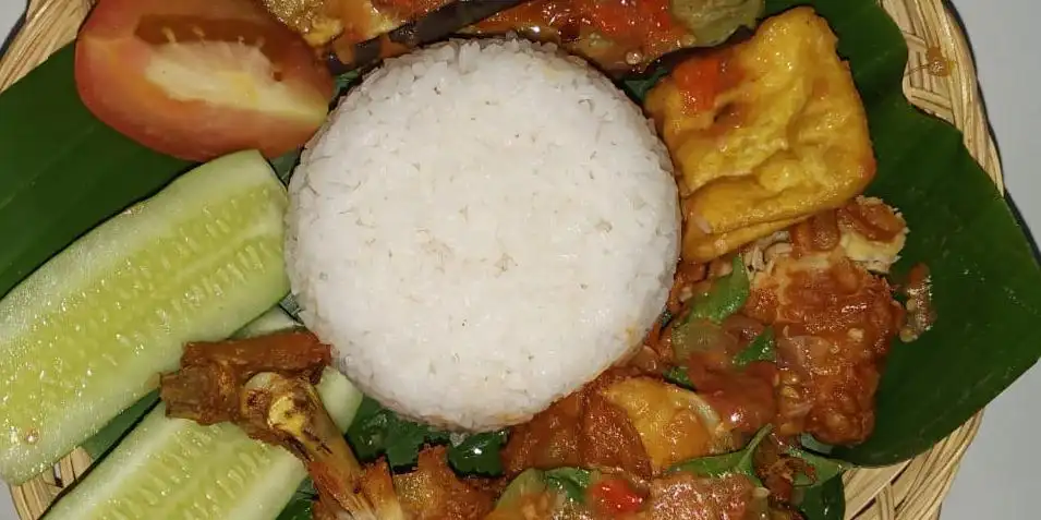 Nasi Tempong Ibu Reva, Tuban