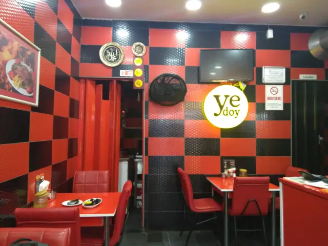 YeDoy Döner & Kokoreç'nin yemek ve ambiyans fotoğrafları 3