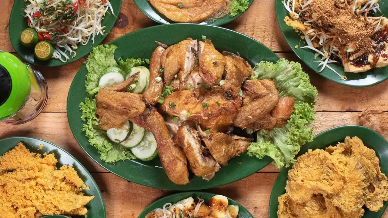 LB Nasi Ayam (Parit Raja)