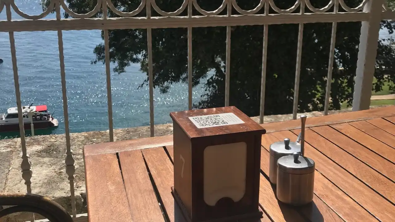 Beykoz Kasrı Mecidiye Köşkü Kafeterya