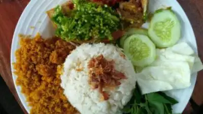 Ayam Penyet Sidawangi, Bendungan Walahar